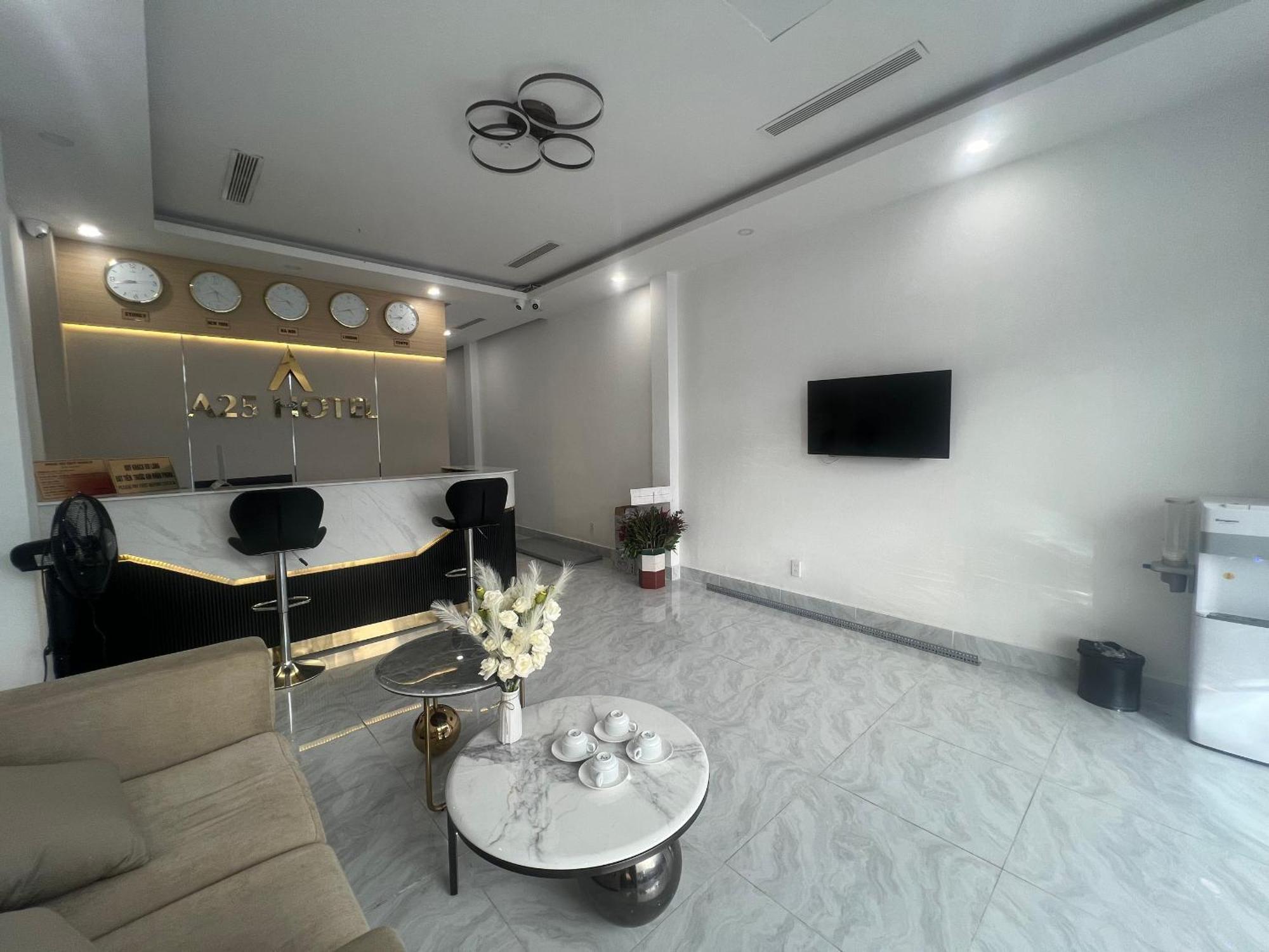 A25 Hotel - 14 Ho Huan Nghiep Хошимин Экстерьер фото